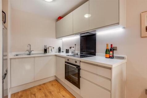 kitchen .jpg