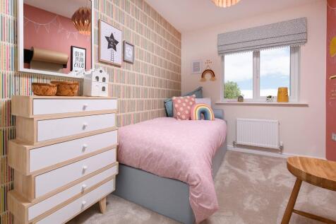 Ideal bedroom for young children or as a home office