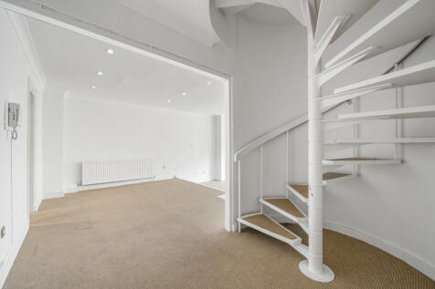 3, 49 Pont Street...