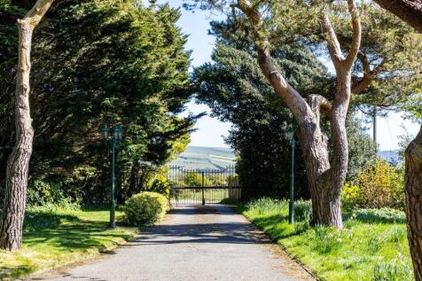 Entrance driveway