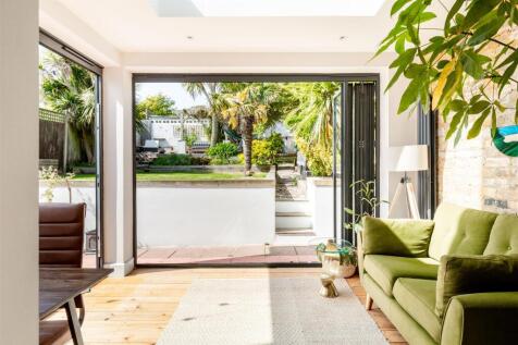 Property Image 11