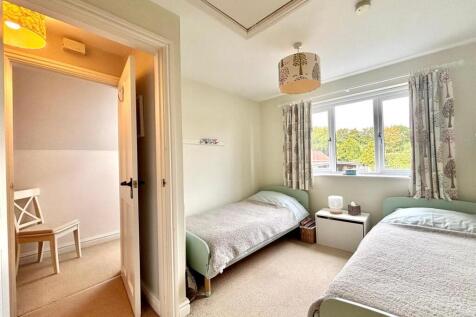 WhatsApp Image 2025-09-26 at 13.51.27_b6240b90.jpg