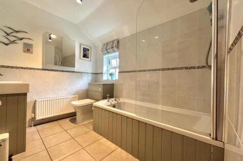 WhatsApp Image 2025-09-26 at 13.51.27_f17474be.jpg