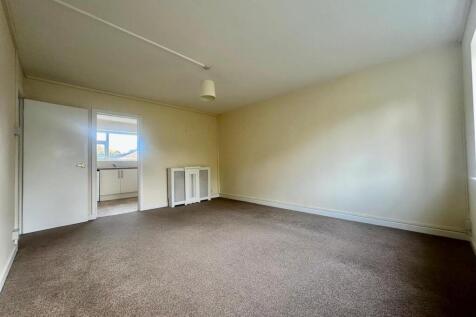 WhatsApp Image 2025-10-30 at 12.32.13_cb3c0769.jpg