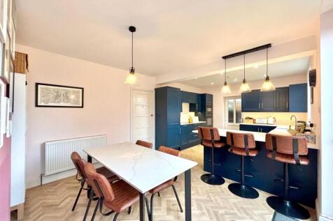 WhatsApp Image 2025-10-31 at 15.07.30_7777b996.jpg