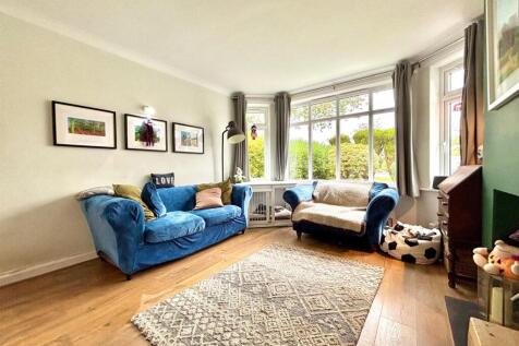 WhatsApp Image 2025-10-31 at 15.07.30_ceefa9f5.jpg