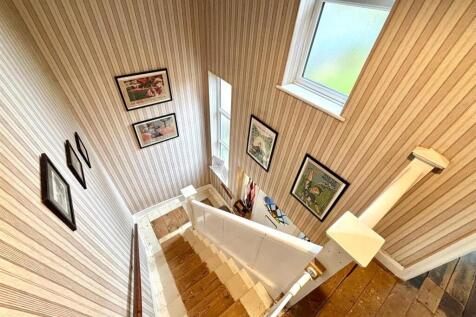 WhatsApp Image 2025-10-31 at 15.07.30_671700e2.jpg