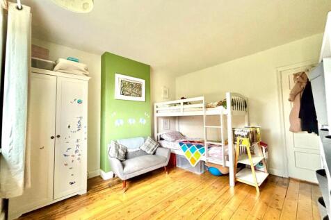 WhatsApp Image 2025-10-31 at 15.07.30_39c0adf9.jpg