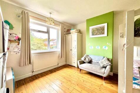 WhatsApp Image 2025-10-31 at 15.07.30_d50c5243.jpg