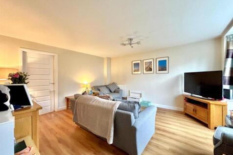 WhatsApp Image 2025-11-27 at 11.05.32_ad66633d.jpg