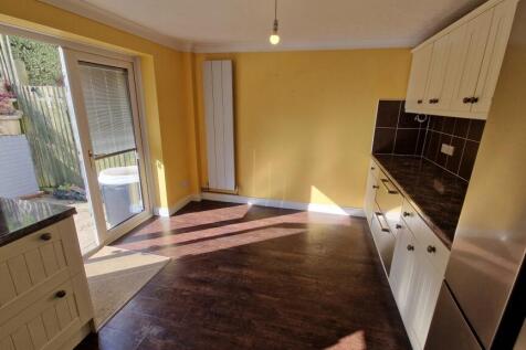 Kitchen Dining Area
