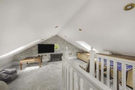 Loft Bedroom/Reception Room