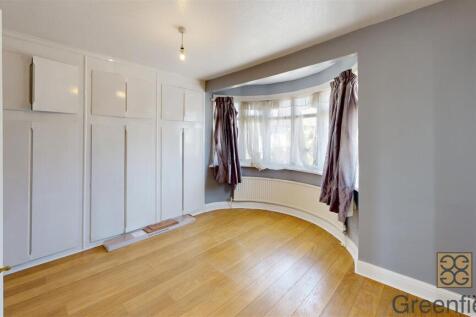 Bedroom 1a copy.jpg
