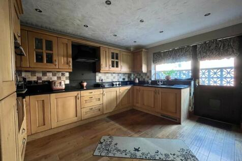 Fitted Kitchen