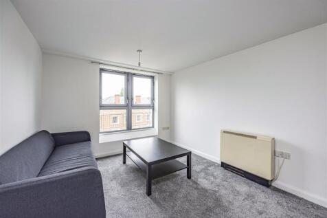 Flat405SheridanCourt-10.jpg