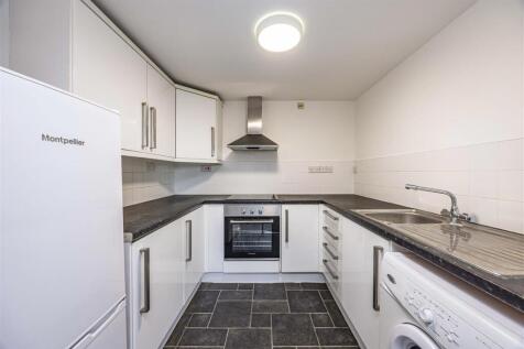 Flat310SheridanCourt-13.jpg