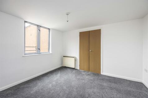 Flat606SheridanCourt-2.jpg