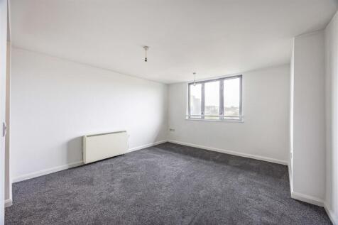 Flat606SheridanCourt-7.jpg