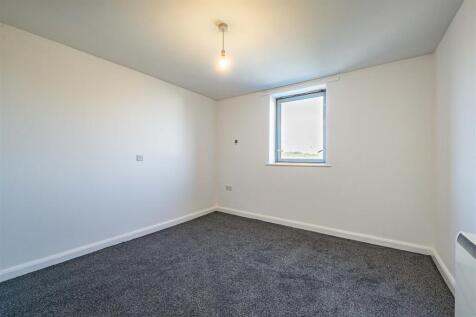 511 Sheridan court 4 of 8.jpg
