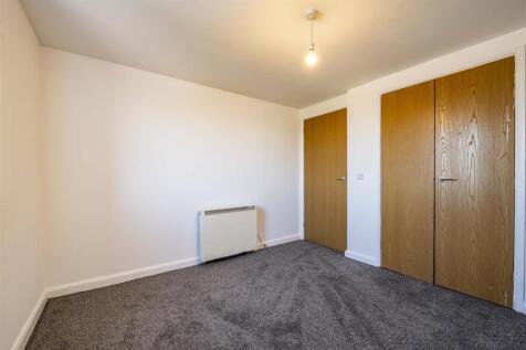 511 Sheridan court 7 of 8.jpg