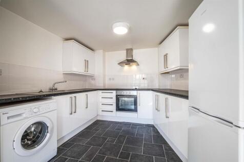 204 Sheridan court 2 of 7.jpg