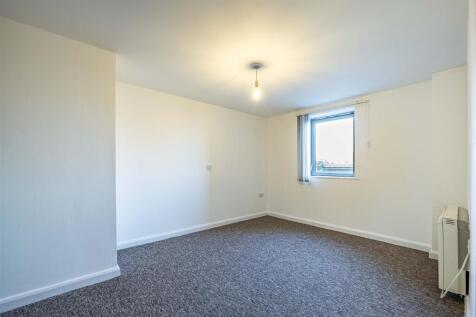 101 Sheridan court 4 of 7.jpg