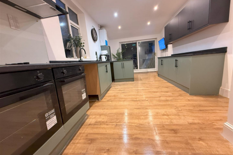 Kitchen 3.png