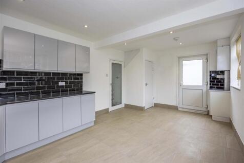 112StNorbertDrive-10.jpg