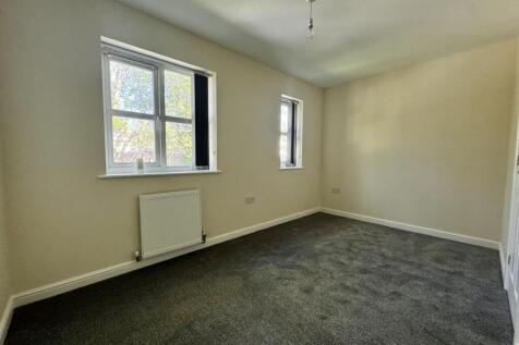 BEDROOM ONE 1.jpg