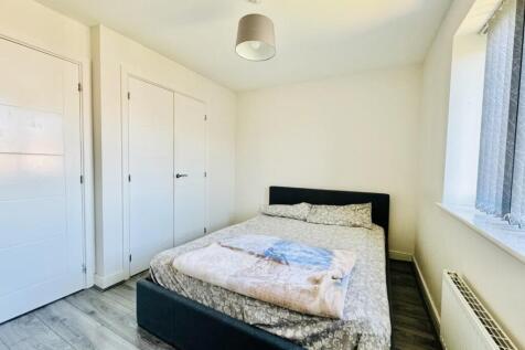 BEDROOM ONE 2.jpg