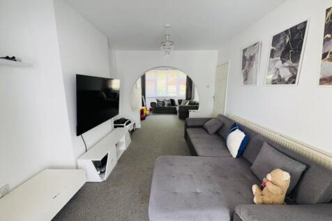 OPEN PLAN LIVING.jpg
