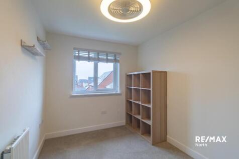 Guest bedroom