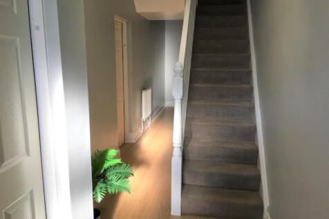 Hallway 18.JPG