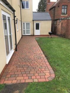Patio 18.JPG
