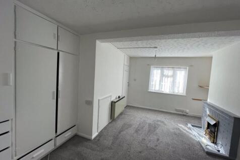 bed sitting area