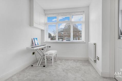 Study/Bedroom 5