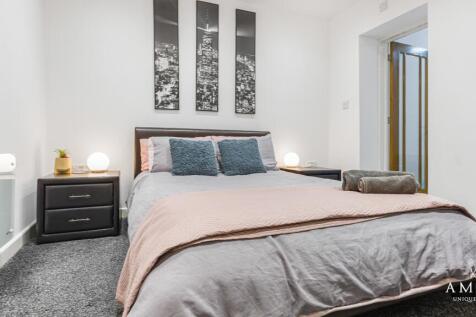Basement Flat/Annex Rear Bedroom