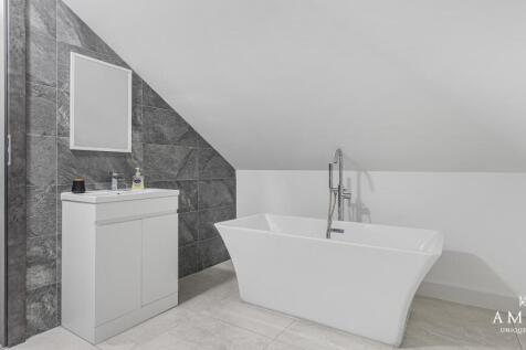 Second Floor Bathroom