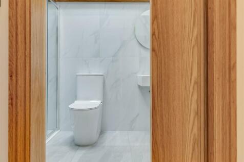 En Suite 2.jpg