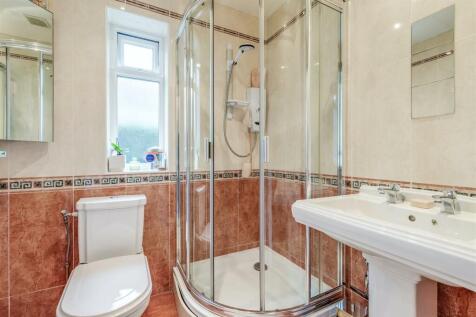 Shower Room.jpg