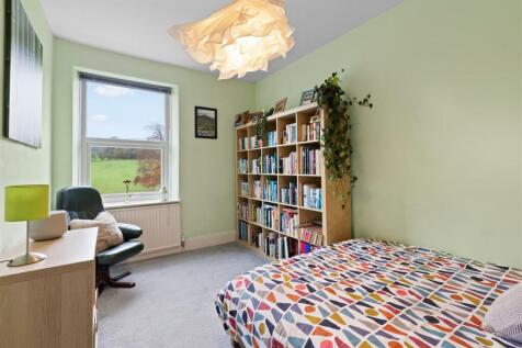 Bedroom 2.jpg
