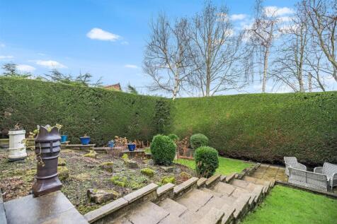 Rear Garden 2.jpg