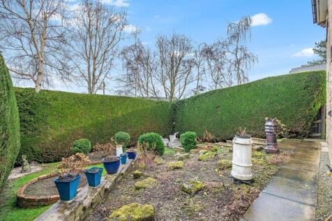 Rear Garden.jpg