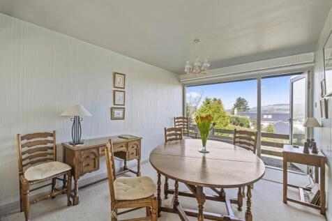 Dining Room.jpg