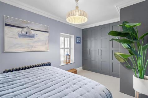 Bed 1.jpg