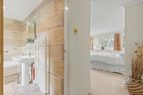 En Suite.jpg