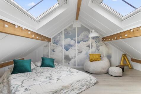 Attic Room.jpg