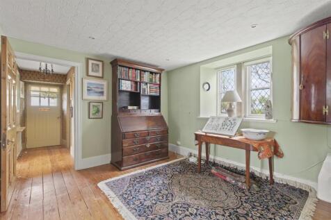 Dining Room.jpg
