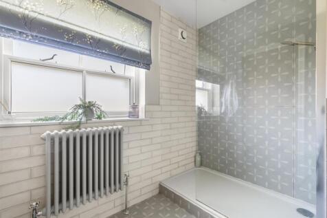 En Suite 2.jpg