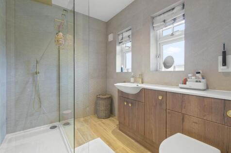 En Suite 2.jpg